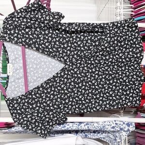 Love WINS SHORT SLEEVE TOP LARGE
